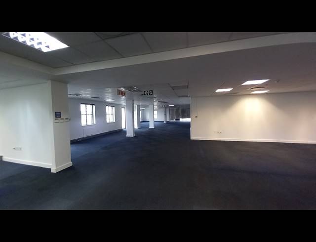1,425M² OFFICE TO LET IN BRYANSTON